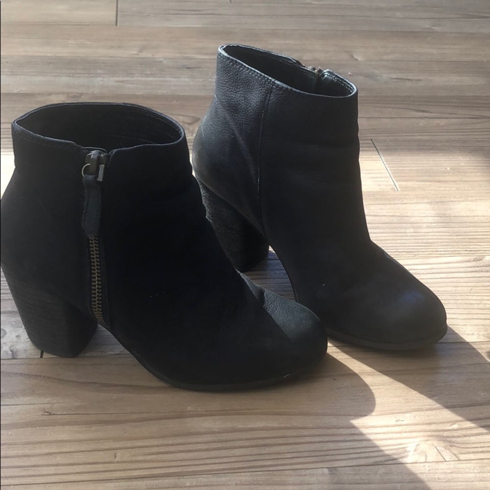 Bp All black booties